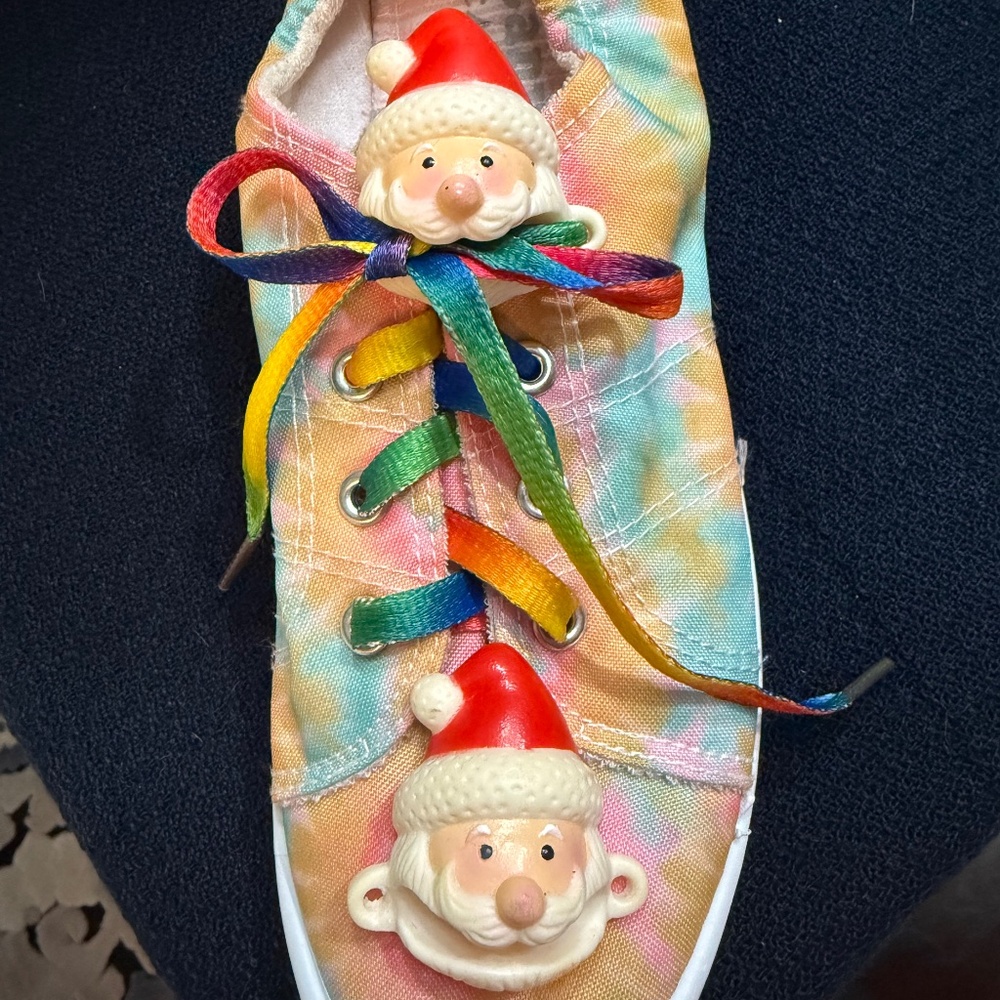 Santa Clause Shoe Ornaments, any age!